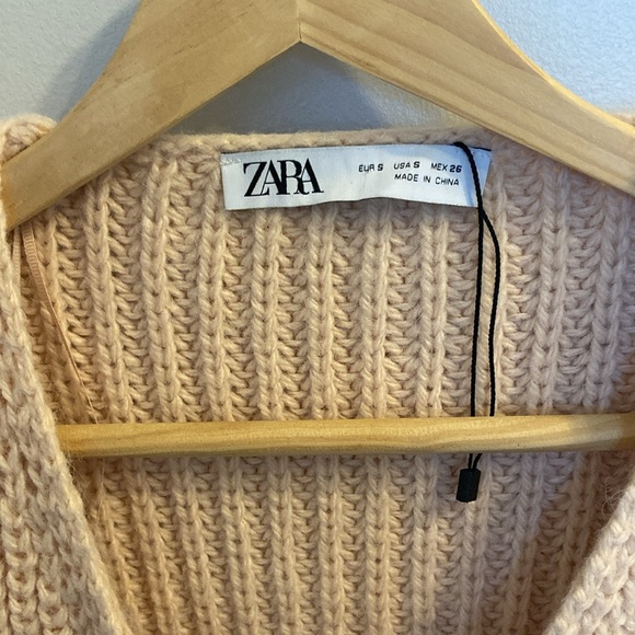 Zara Sweater - Picture 2 of 3